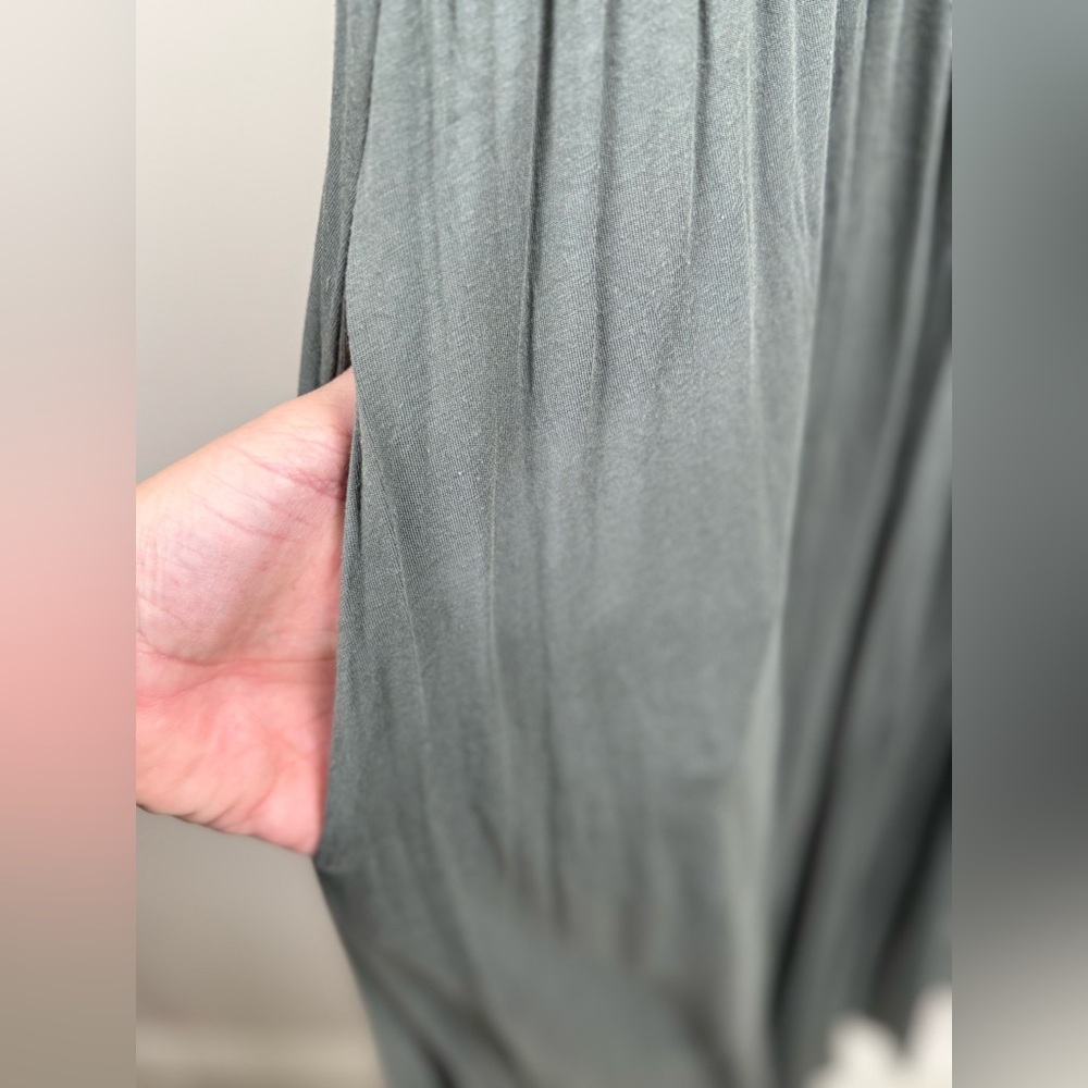 ARITZIA WILFRED green midi dress Elegant Gray Sleeveless Dress assonance small - Picture 5 of 14